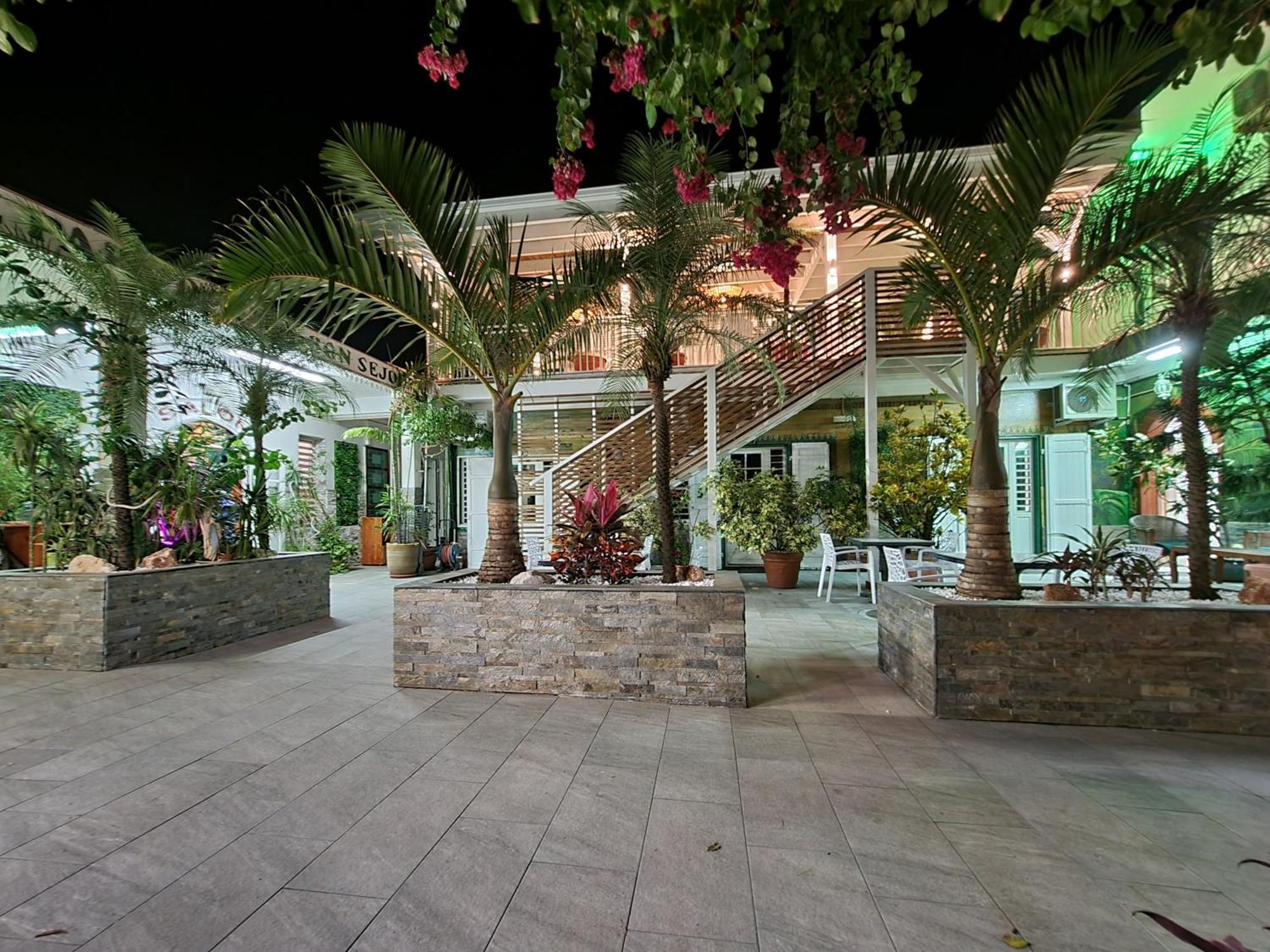 Hotel Chez Papa Daya Saint Pierre Εξωτερικό φωτογραφία
