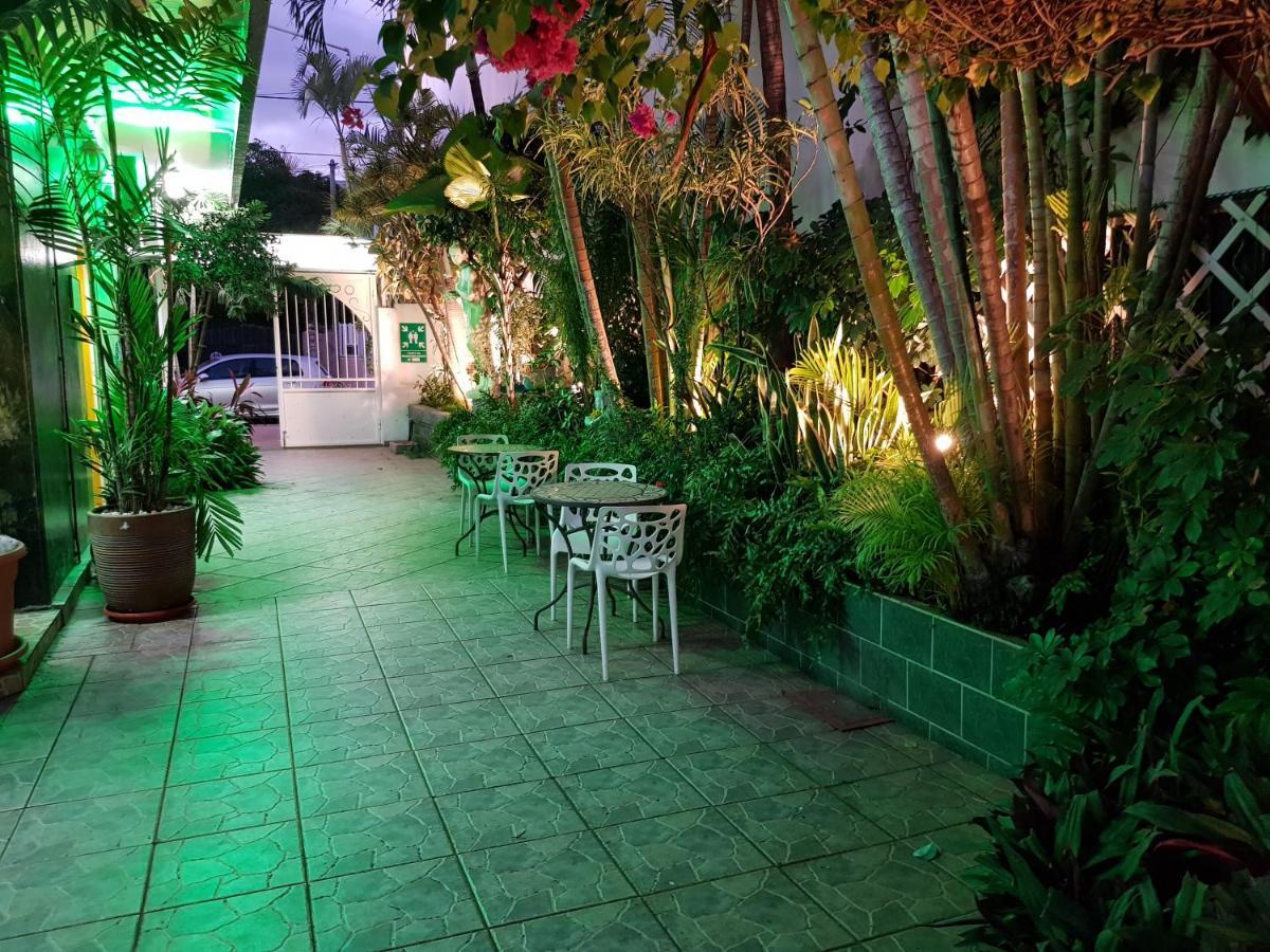 Hotel Chez Papa Daya Saint Pierre Εξωτερικό φωτογραφία